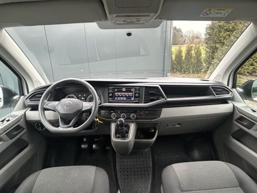 Volkswagen Transporter 2.0 TDI 111 PK / L2H1 / DUBBE CABINE / 1e EIG. / IMPERIAAL / TREKHAAK / AIRCO / CRUISE ActivLease financial lease