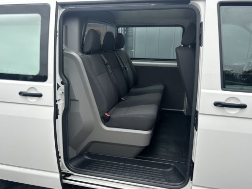 Volkswagen Transporter 2.0 TDI 111 PK / L2H1 / DUBBE CABINE / 1e EIG. / IMPERIAAL / TREKHAAK / AIRCO / CRUISE ActivLease financial lease