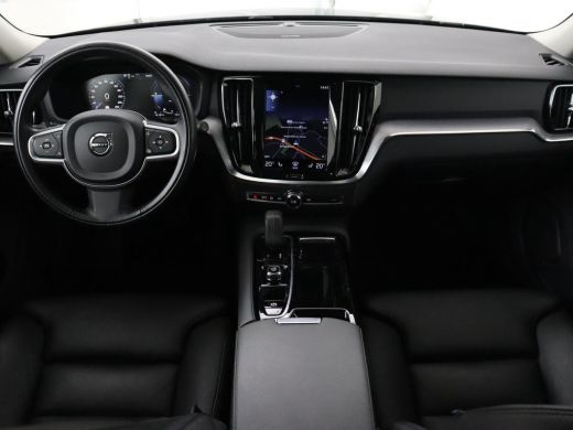 Volvo  V60 2.0 T8 Recharge AWD Inscription | Panoramadak | Trekhaak | Stoel & stuurverwarming | Carplay | Ha... ActivLease financial lease