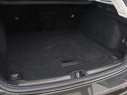 Volvo  V60 2.0 T8 Recharge AWD Inscription | Panoramadak | Trekhaak | Stoel & stuurverwarming | Carplay | Ha... ActivLease financial lease