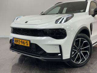 Lynk & Co 01 1.5 Core | Trekhaak | Achteruitrijcamera | Apple Carplay/Android Auto | Cruise control adaptief |...