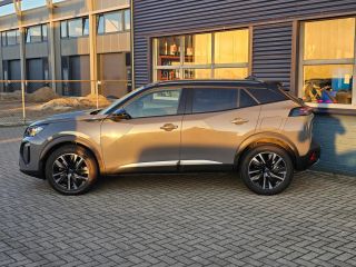 Peugeot 2008 GT 1.2 Hybrid 136 PK Schuif/Kantel Dak | Apple Carplay/Android Auto | Keyless Entry & Start
