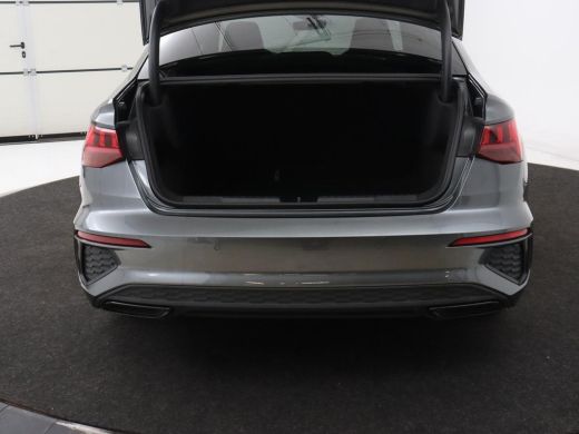 Audi A3 30 TFSI S edition | Leder | Virtual Cockpit | Carplay | Sportstoelen | Full LED | DAB | Climate c... ActivLease financial lease