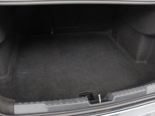 Audi A3 30 TFSI S edition | Leder | Virtual Cockpit | Carplay | Sportstoelen | Full LED | DAB | Climate c... ActivLease financial lease