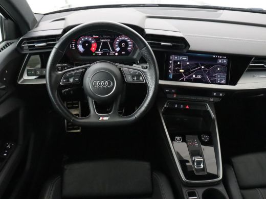 Audi A3 30 TFSI S edition | Leder | Virtual Cockpit | Carplay | Sportstoelen | Full LED | DAB | Climate c... ActivLease financial lease