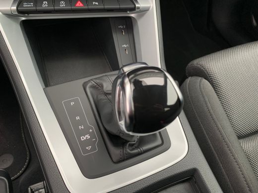 Audi Q3 35 TFSI Pro Line S Airco | Camera | Cruise Control | DAB | Elektrische klep | Keyless | LED | PDC... ActivLease financial lease