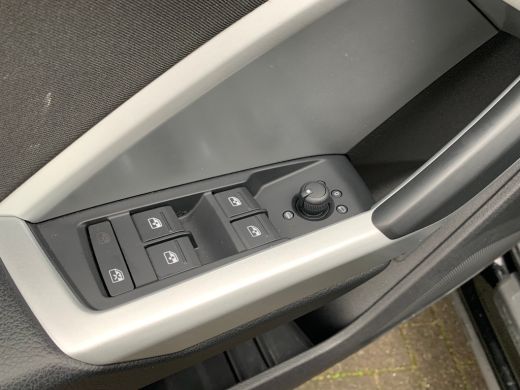 Audi Q3 35 TFSI Pro Line S Airco | Camera | Cruise Control | DAB | Elektrische klep | Keyless | LED | PDC... ActivLease financial lease