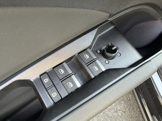 Audi Q4 e-tron 45 quattro S Edition Competition 82 kWh ActivLease financial lease