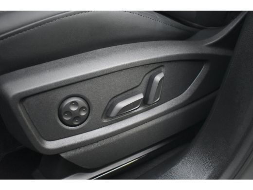 Audi Q5 50 TFSI e quattro S line Panoramadak | 20 inch | Leder | Camera | Trekhaak ActivLease financial lease