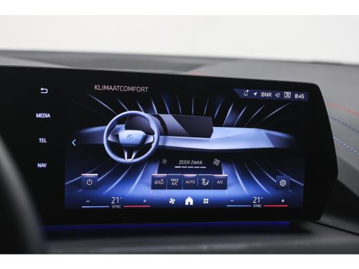 BMW 1 Serie 120 M Sport Automaat / Sportstoelen / Achteruitrijcamera / M Adaptief onderstel / Comfort Access ... ActivLease financial lease