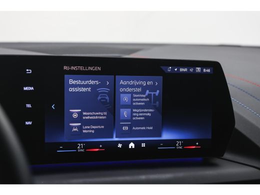 BMW 1 Serie 120 M Sport Automaat / Sportstoelen / Achteruitrijcamera / M Adaptief onderstel / Comfort Access ... ActivLease financial lease