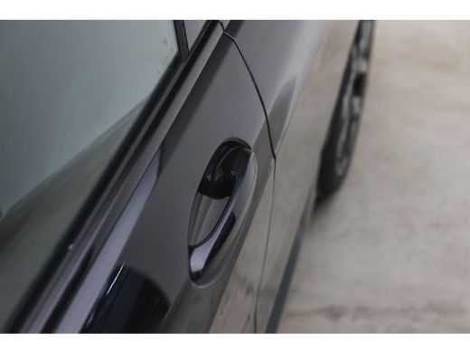 BMW 1 Serie 120 M Sport Automaat / Sportstoelen / Achteruitrijcamera / M Adaptief onderstel / Comfort Access ... ActivLease financial lease