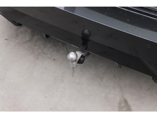 BMW 5 Serie Touring 530e M Sport Automaat / Panoramadak / Trekhaak / Stoelventilatie / M Sportonderstel / Stu... ActivLease financial lease