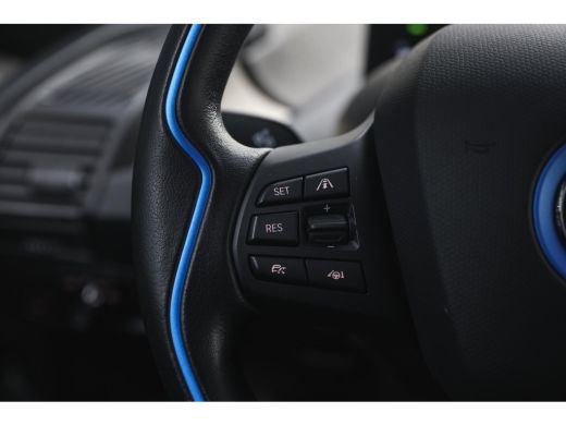 BMW i3 Dark Shadow / Achteruitrijcamera / Harman-Kardon / Stoelverwarming / Airconditioning / Cruise Con... ActivLease financial lease