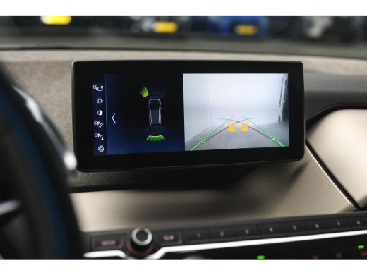 BMW i3 Dark Shadow / Achteruitrijcamera / Harman-Kardon / Stoelverwarming / Airconditioning / Cruise Con... ActivLease financial lease