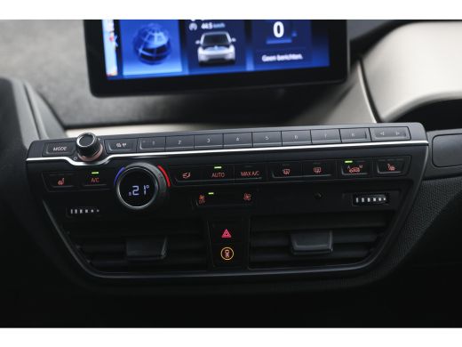 BMW i3 Dark Shadow / Achteruitrijcamera / Harman-Kardon / Stoelverwarming / Airconditioning / Cruise Con... ActivLease financial lease