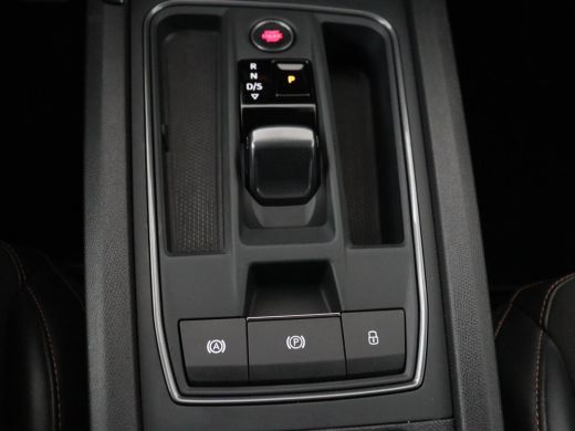 CUPRA Leon 1.4 e-Hybrid | Stoelverwarming | Camera | Carplay | Sfeerverlichting | Navigatie | Full LED | Spo... ActivLease financial lease