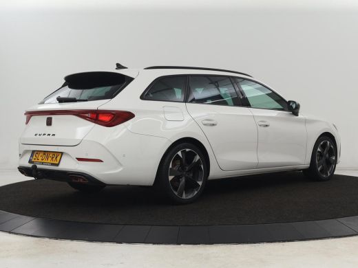 CUPRA Leon 1.4 e-Hybrid | Stoelverwarming | Camera | Carplay | Sfeerverlichting | Navigatie | Full LED | Spo... ActivLease financial lease
