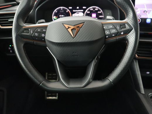 CUPRA Leon 1.4 e-Hybrid | Stoelverwarming | Camera | Carplay | Sfeerverlichting | Navigatie | Full LED | Spo... ActivLease financial lease