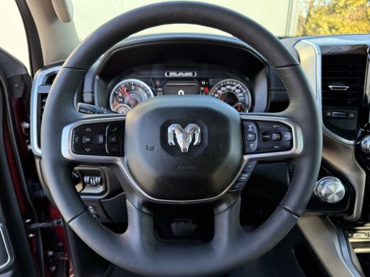 Dodge Ram 1500 1500 5.7 V8 LARAMIE / 1e EIG. / LPG / TREKHAAK 3.5T / ADAPTIVE CRUISE / CAMERA / PANO ActivLease financial lease