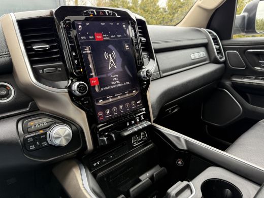 Dodge Ram 1500 1500 5.7 V8 LARAMIE / 1e EIG. / LPG / TREKHAAK 3.5T / ADAPTIVE CRUISE / CAMERA / PANO ActivLease financial lease