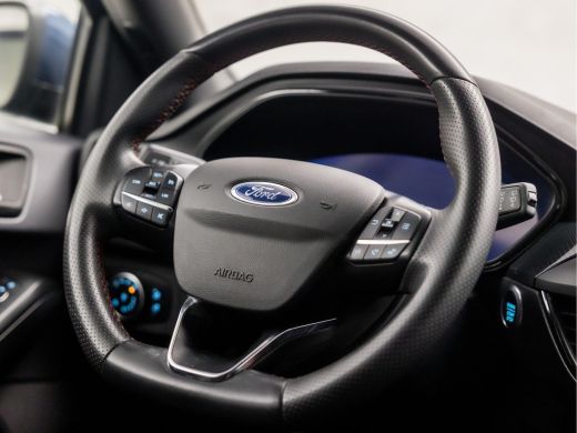 Ford Focus 1.0 EcoBoost Hybrid ST Line X (VIRTUAL COCKPIT, APPLE CARPLAY, GROOT NAVI, CLIMATE, CAMERA, SPORT... ActivLease financial lease