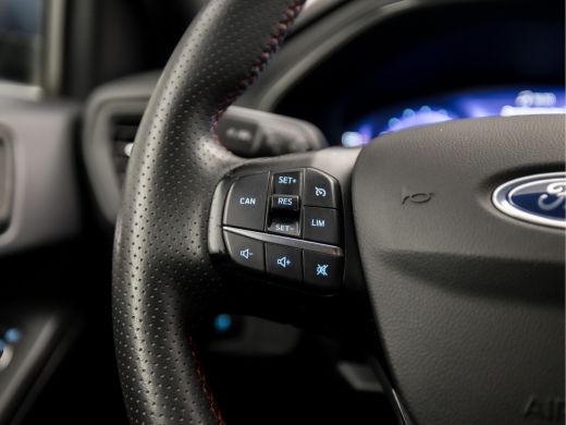 Ford Focus 1.0 EcoBoost Hybrid ST Line X (VIRTUAL COCKPIT, APPLE CARPLAY, GROOT NAVI, CLIMATE, CAMERA, SPORT... ActivLease financial lease