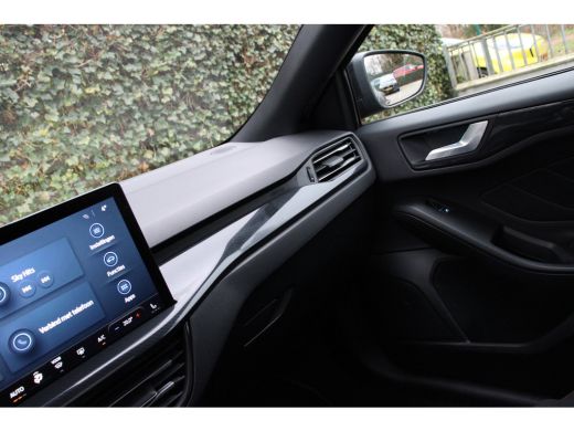 Ford Focus 1.0EB HYBRID 155PK ST-LINE X AUTOMAAT | NL-AUTO! | 1 EIGENAAR! | DEALER OH! | PANODAK | ADAPTIVE ... ActivLease financial lease