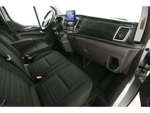 Ford Transit Custom 2.0 TDCI L2H1 Limited | DC | 6-Zits | Airco | Cruise | Carplay | Trekh. | Navi | Parkeersens. | S... ActivLease financial lease