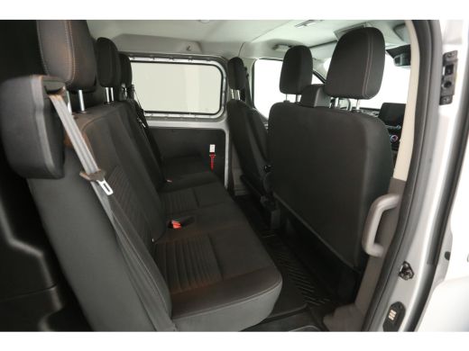 Ford Transit Custom 2.0 TDCI L2H1 Limited | DC | 6-Zits | Airco | Cruise | Carplay | Trekh. | Navi | Parkeersens. | S... ActivLease financial lease