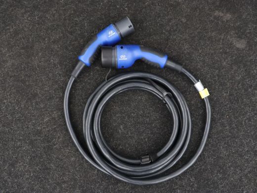 Hyundai Kona EV Comfort 64 kWh | Trekhaak | Adaptive cruise | Warmtepomp | Camera | Carplay | Keyless | Naviga... ActivLease financial lease