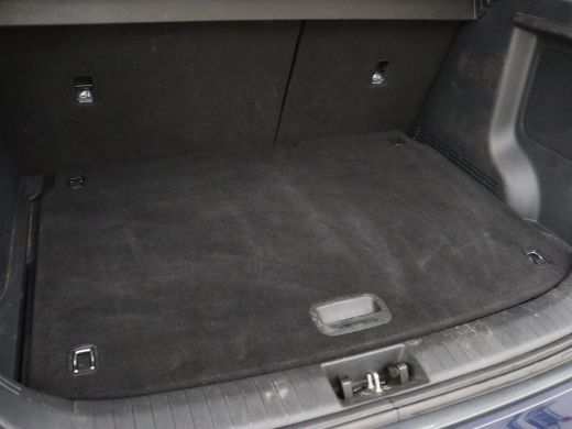 Hyundai Kona EV Premium 64 kWh | Leder | Stoelventilatie | Adaptive cruise | Wamtepomp | Head-Up | Camera | Ca... ActivLease financial lease