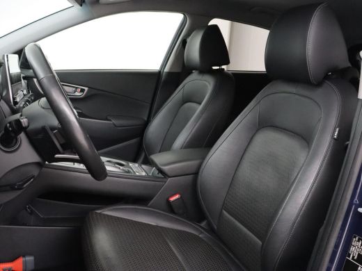 Hyundai Kona EV Premium 64 kWh | Leder | Stoelventilatie | Adaptive cruise | Wamtepomp | Head-Up | Camera | Ca... ActivLease financial lease