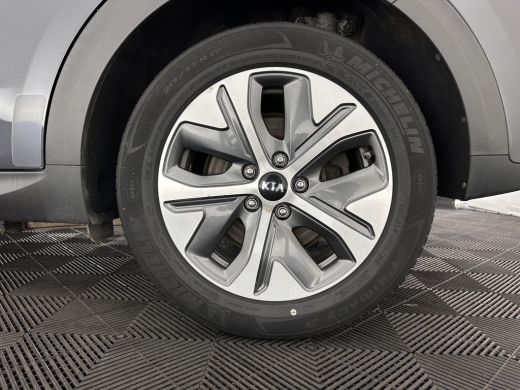 Kia e-Niro ExecutiveLine 64 kWh [ 3-Fase-11kW ] {SOH-100%} (INCL-BTW) Aut.*HEATPUMP | PANO | LEATHER | FULL-... ActivLease financial lease