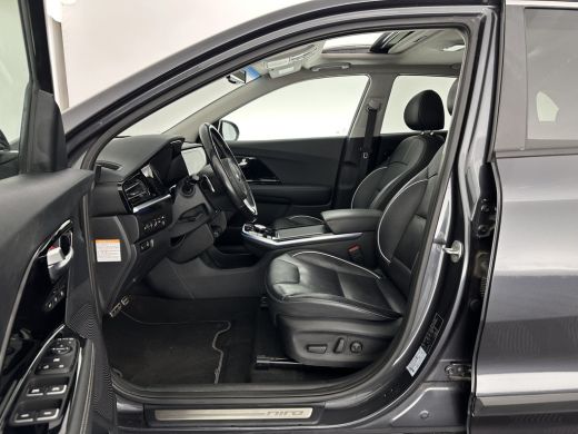 Kia e-Niro ExecutiveLine 64 kWh [ 3-Fase-11kW ] {SOH-100%} (INCL-BTW) Aut.*HEATPUMP | PANO | LEATHER | FULL-... ActivLease financial lease