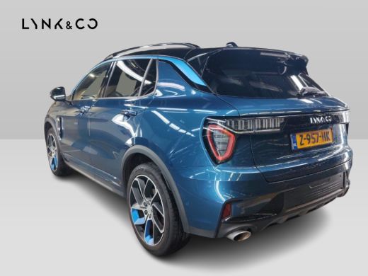 Lynk & Co 01 1.5 262pk PHEV Trekhaak(1800kg) 360&deg;Cam DAB Zwarte hemel ActivLease financial lease