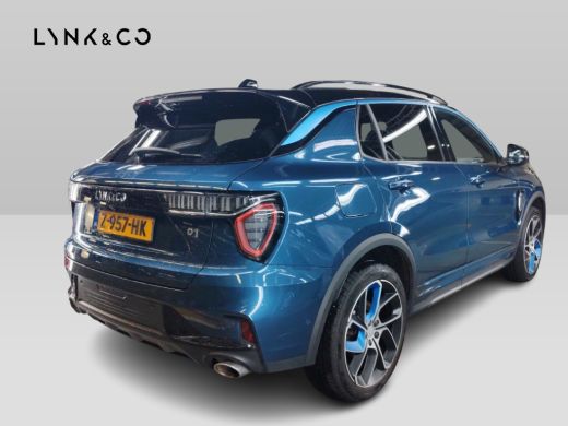 Lynk & Co 01 1.5 262pk PHEV Trekhaak(1800kg) 360&deg;Cam DAB Zwarte hemel ActivLease financial lease