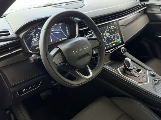 Lynk & Co 01 ✅ NIEUWE AUTO ✅ 2025 / STUUR/STOEL VERW. 1.5 261 PK HAAK ZWARTE HEMEL 360CAM 4 JAAR GARANTIE PHEV... ActivLease financial lease