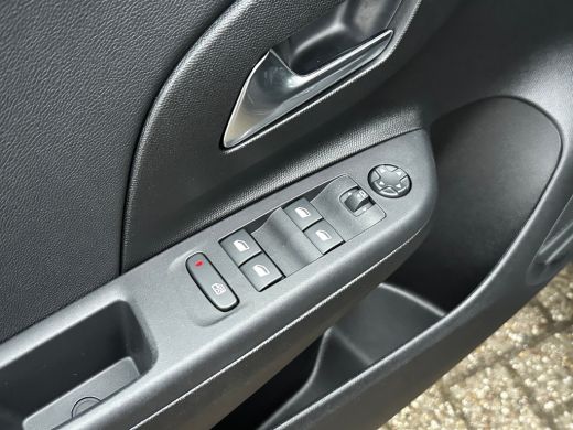 Opel Corsa 1.2 100PK Turbo Hybrid GS | APPLE CARPLAY & ANDRIOD AUTO| ACHTERUITRIJCAMERA| LED LAMPEN| PARKEER... ActivLease financial lease