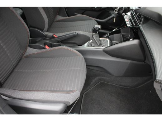 Peugeot 208 1.2 PureTech Active Pack | Navi by app | Apple carplay | Parkeersensoren | Lichtmetaal | All seas... ActivLease financial lease