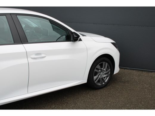 Peugeot 208 1.2 PureTech Active Pack | Navi by app | Apple carplay | Parkeersensoren | Lichtmetaal | All seas... ActivLease financial lease