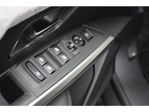 Peugeot 5008 1.2 Hybrid 136 Allure | Automaat | Navigatie | Camera | Adaptieve cruise control | Apple carplay | ActivLease financial lease