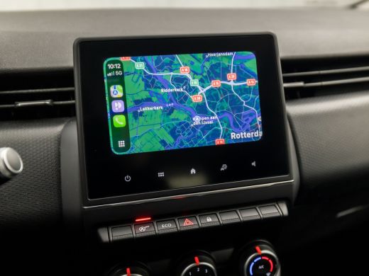 Renault Clio 1.0 TCe Sport (APPLE CARPLAY, GROOT NAVI, PARKEERSENSOREN, SPORTSTOELEN, LM VELGEN, CRUISE, LANE ... ActivLease financial lease