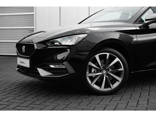 Seat Leon Sportstourer FR Business - eHybrid | Achteruitrijcamera | Automatisch dimmende binnenspiegel | Da... ActivLease financial lease