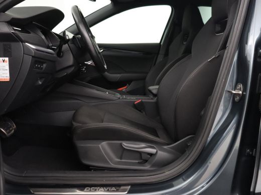 Skoda Octavia 1.0 e-TSI Sport | Trekhaak | Carplay | Navigatie | Sportstoelen | Full LED | 18'' | Parkeerhulp |... ActivLease financial lease