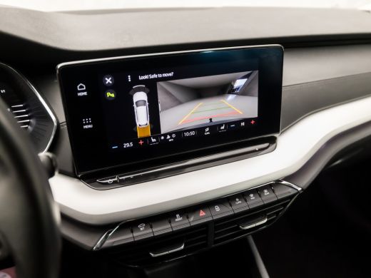 Skoda Octavia Combi 1.0 TSI Sportline Automaat (VIRTUAL COCKPIT, APPLE CARPLAY, GROOT NAVI, SFEERVERLICHTING, S... ActivLease financial lease