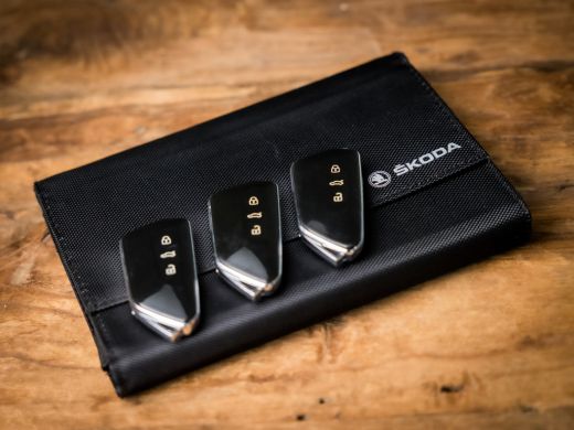 Skoda Octavia Combi 1.0 TSI Sportline Automaat (VIRTUAL COCKPIT, APPLE CARPLAY, GROOT NAVI, SFEERVERLICHTING, S... ActivLease financial lease