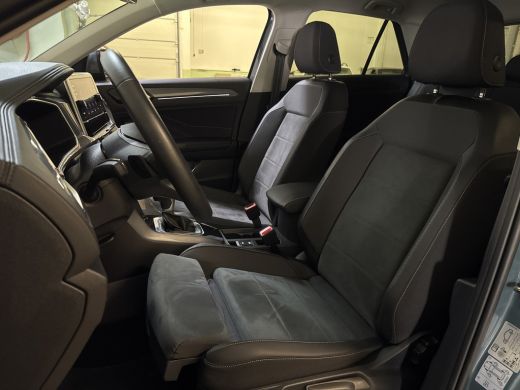 Volkswagen T-Roc 1.5 TSI 150PK DSG STYLE CAMERA/NAVI/ALALCANTARA ActivLease financial lease