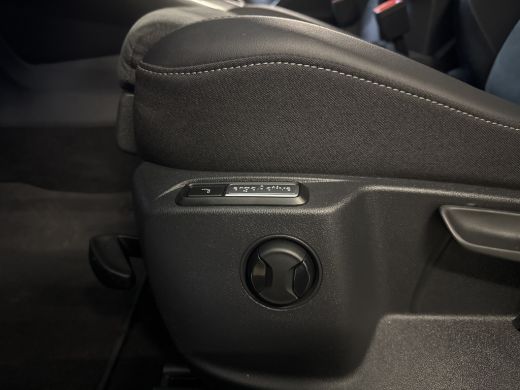 Volkswagen T-Roc 1.5 TSI 150PK DSG STYLE CAMERA/NAVI/ALALCANTARA ActivLease financial lease