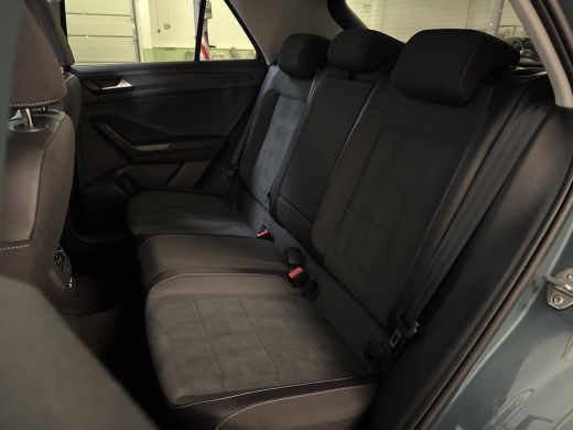 Volkswagen T-Roc 1.5 TSI 150PK DSG STYLE CAMERA/NAVI/ALALCANTARA ActivLease financial lease